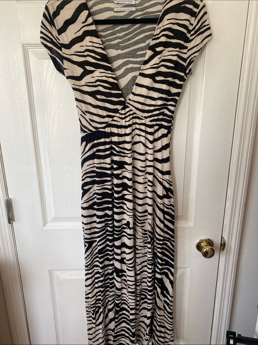 Urban Outfitters Black & Cream Zebra-Print V-Neck Maxi Dress